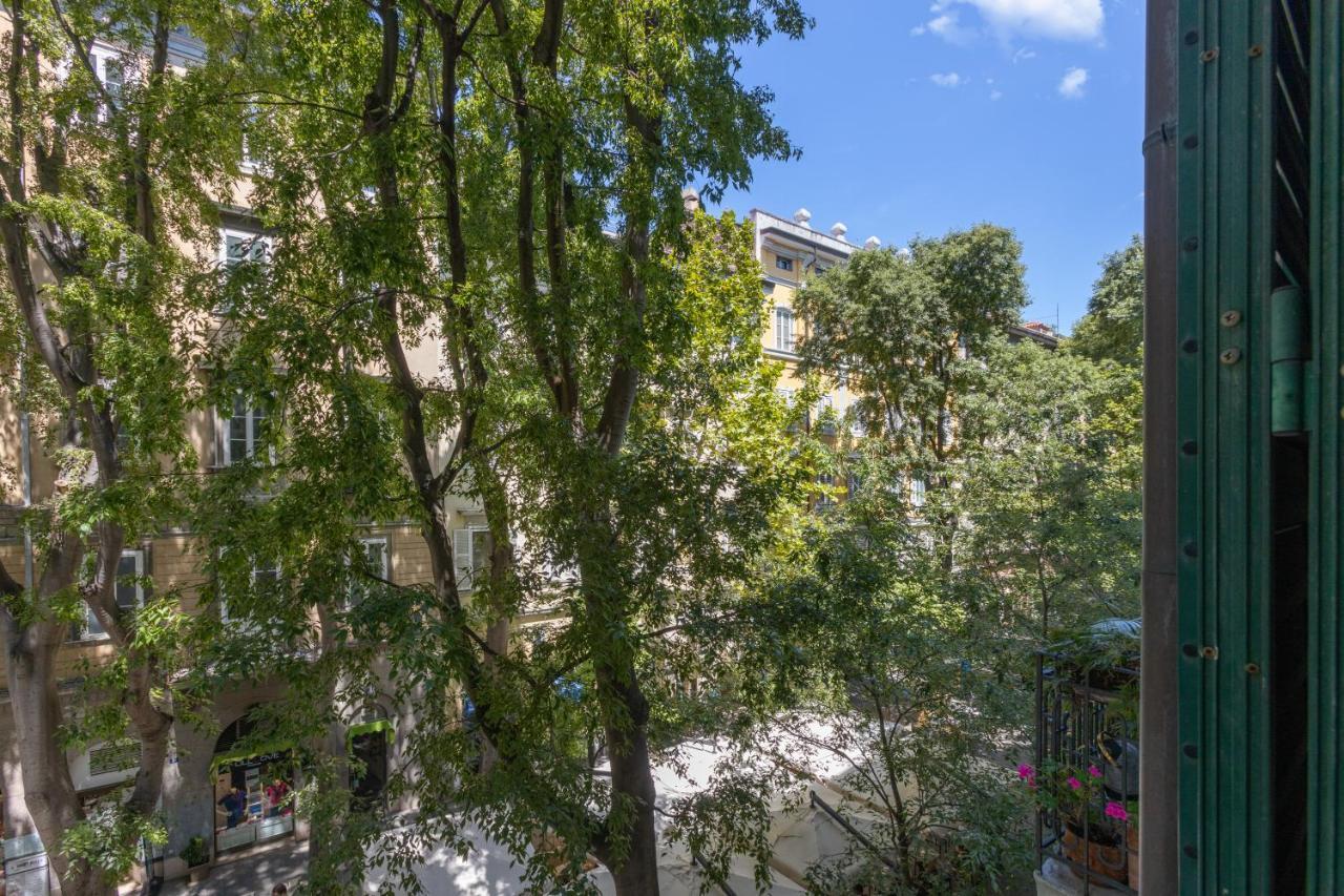 La Via Di Nandi Apartment Trieste Luaran gambar